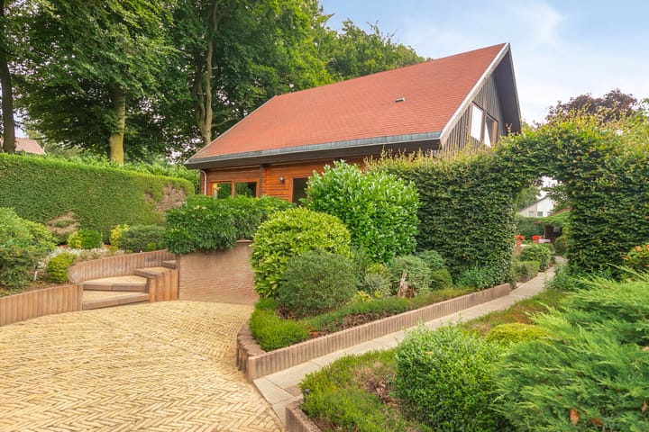 Photo 5 of Heilige Stoel 6829