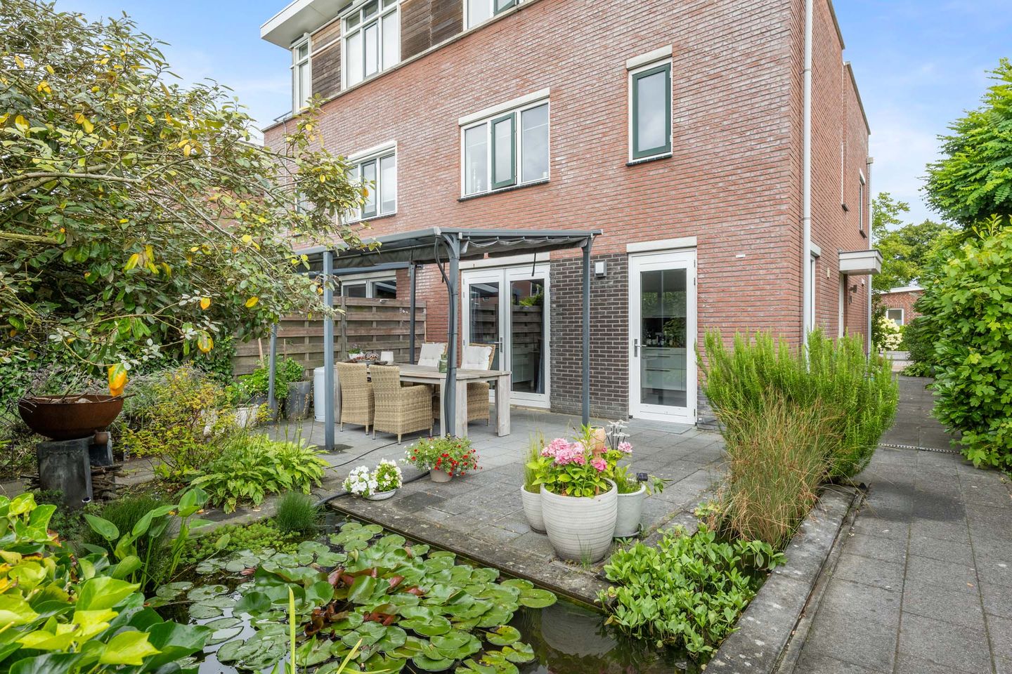 Photo 25 of Zuidhoffstraat 8