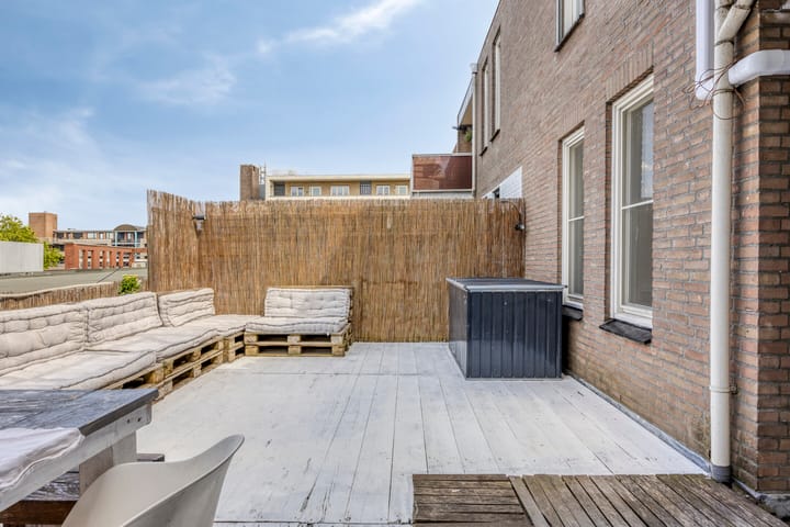 Foto 25 van Corridor 38