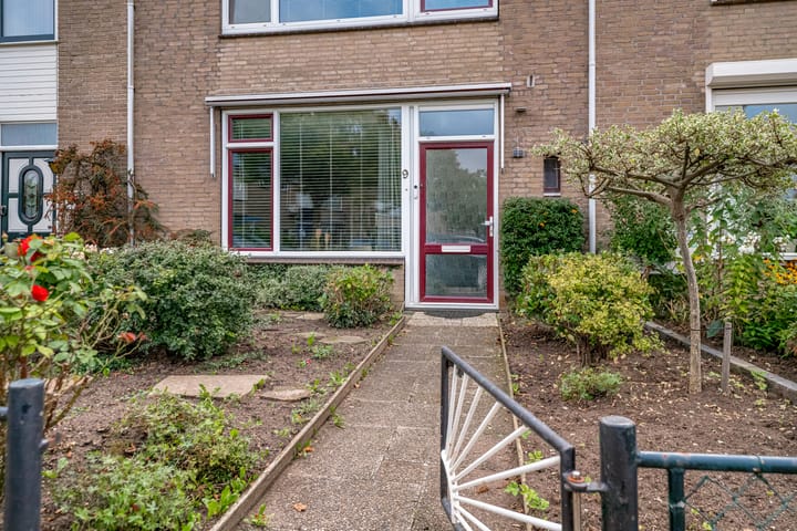 Foto 8 van Spoorstraat 9