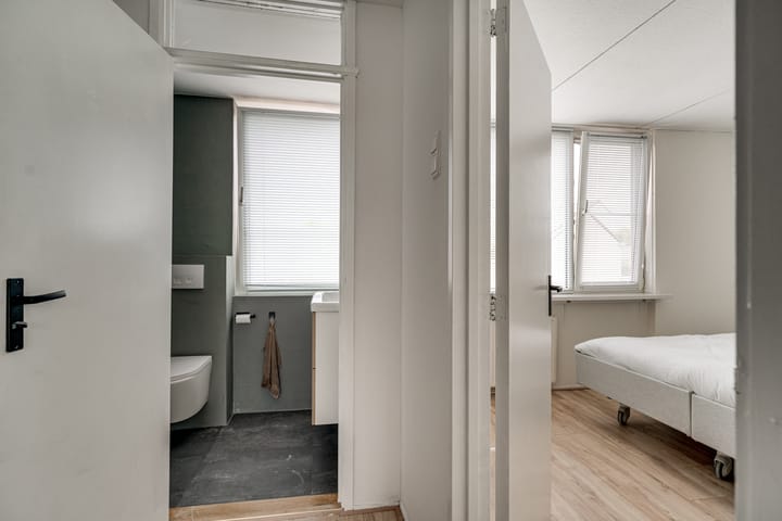 Foto 40 van Spoorstraat 9