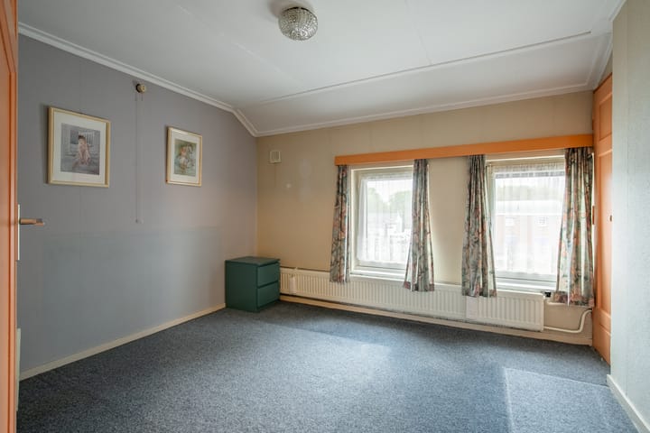 Foto 15 van Bredeweg 402