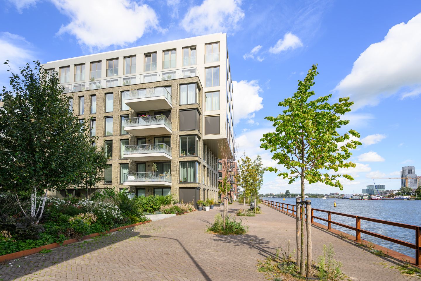 Foto 25 van Lorriestraat 73