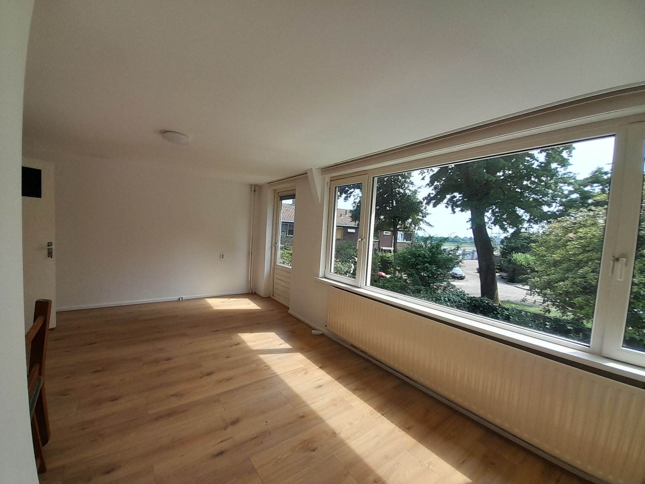 Photo 15 of van der Helstpark 75