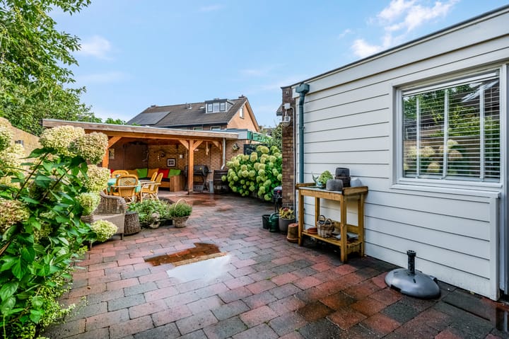 Foto 2 van Vincent van Goghstraat 7