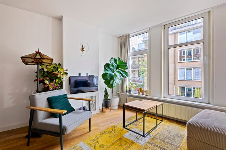 Photo 3 of Fannius Scholtenstraat 42-1