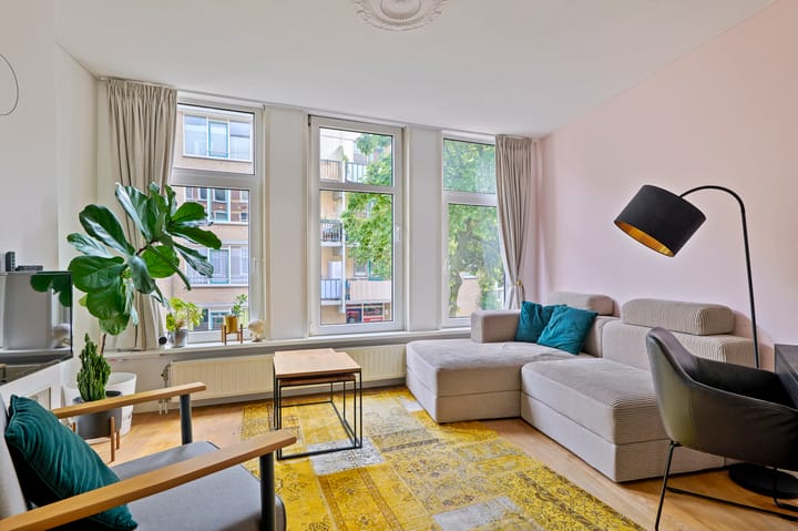 Fannius Scholtenstraat 42-1