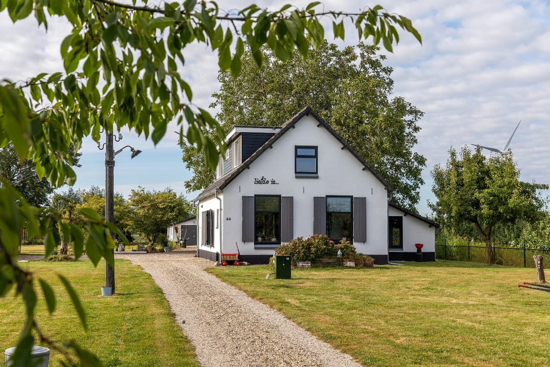 Foto 1 van Burgemeester Houtkoperweg 44