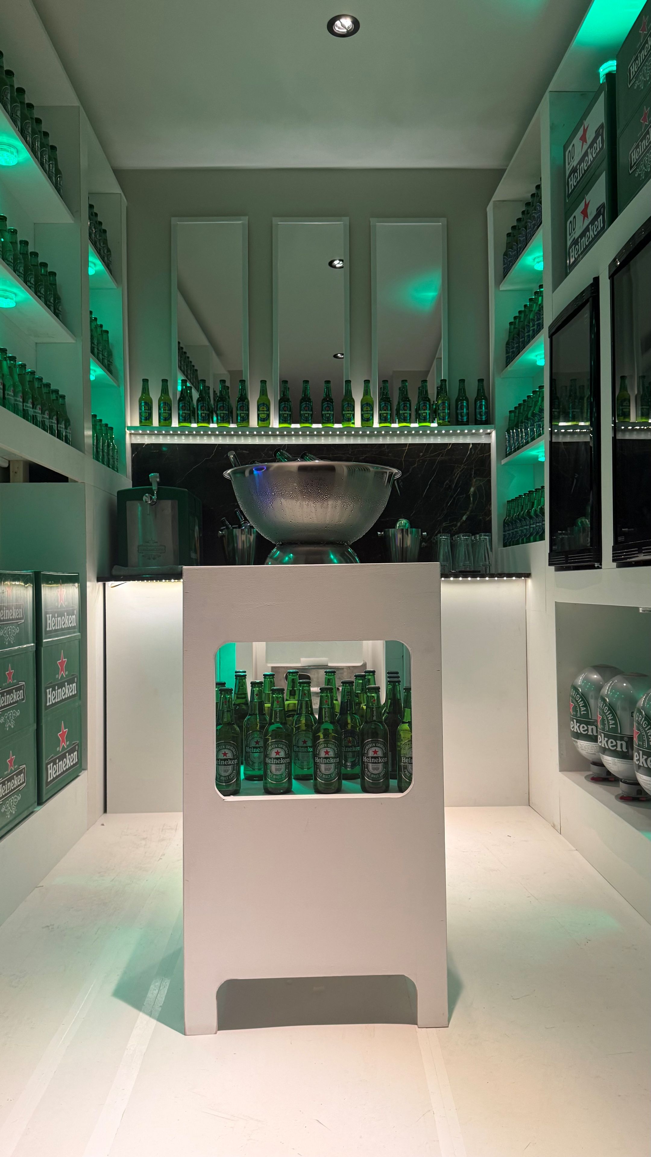 647.jpg?options=width=2160