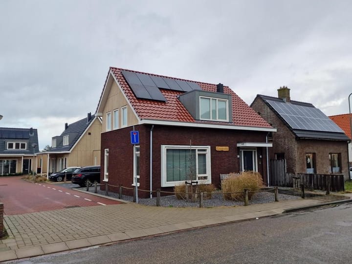 Foto 1 van Dorpsweg 28