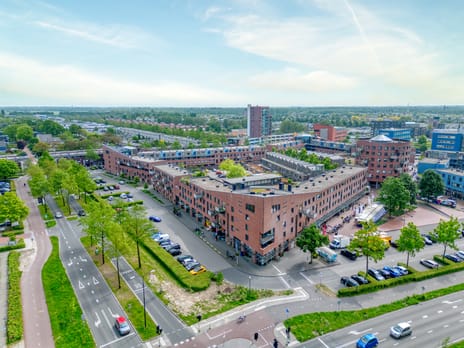 Linie 33 secondary image