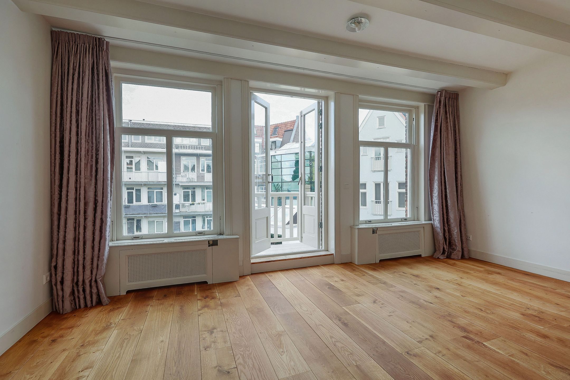 Foto 18 van Willemsstraat 14-E