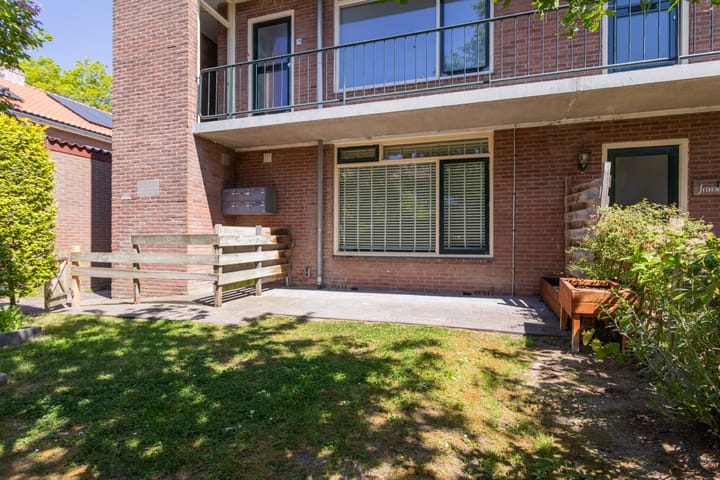 Photo 6 of Stuwstraat 19