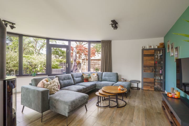 Foto 11 van James Stewartstraat 95