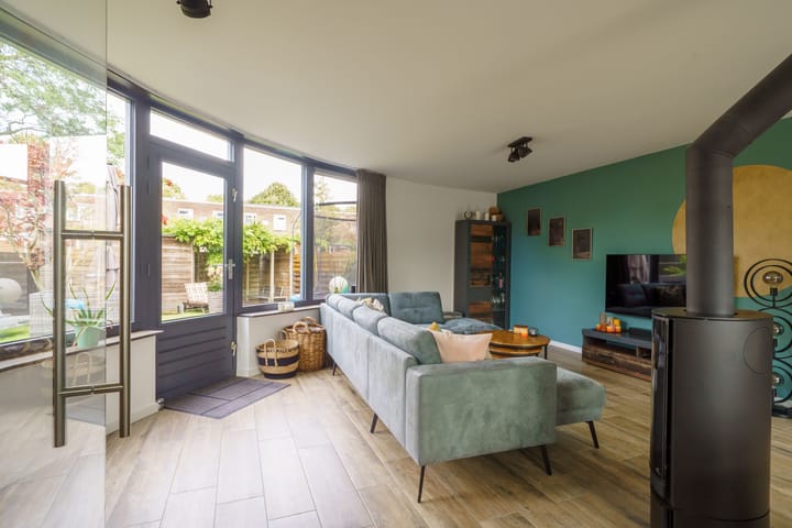 Foto 12 van James Stewartstraat 95