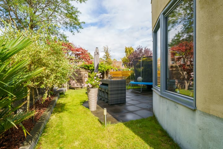 Foto 40 van James Stewartstraat 95