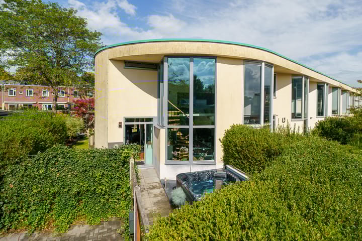 Foto 45 van James Stewartstraat 95