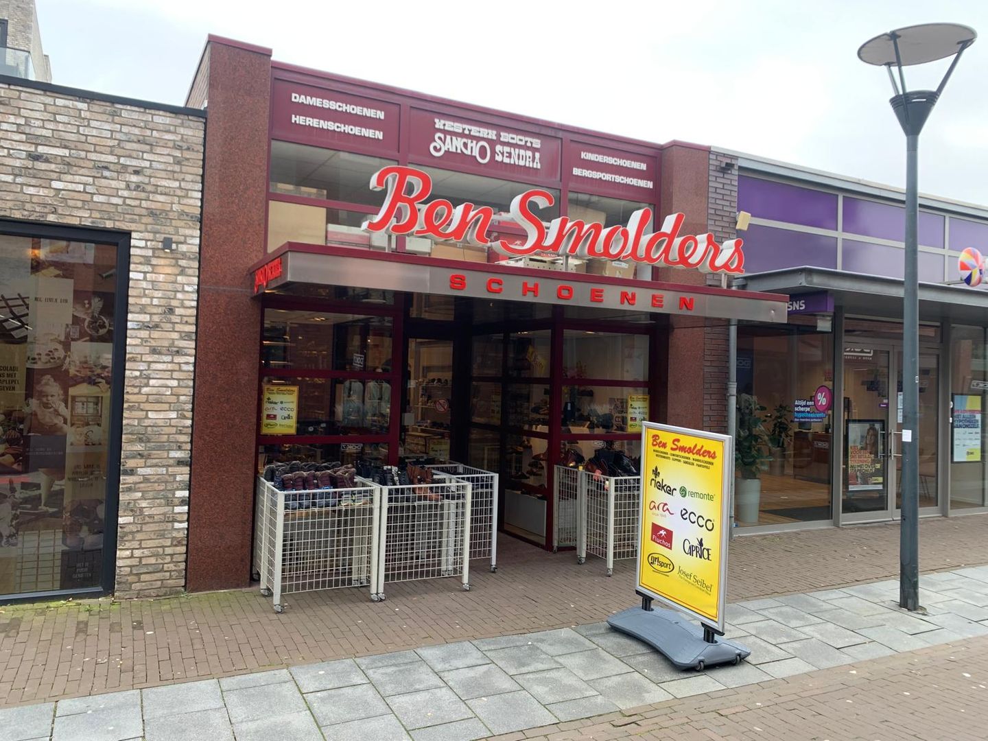 View photo 1 of Eindhovenseweg 49