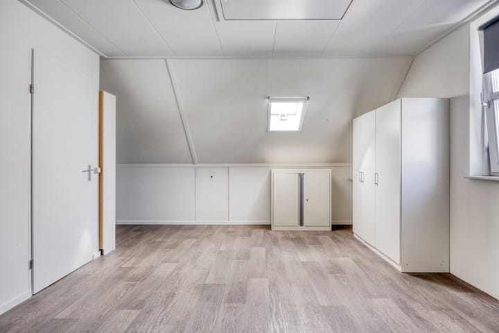 Foto 21 van Lover 145