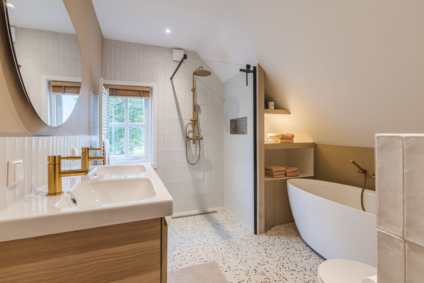 Foto 29 van Koninginnelaan 32-A