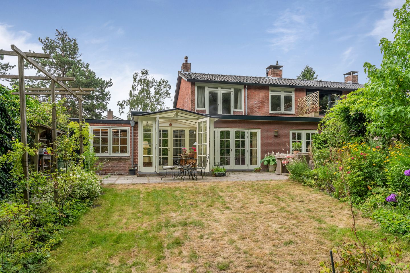 Foto 1 van Ruys de Perezlaan 10