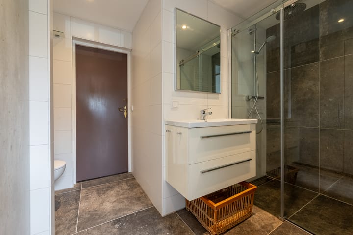 Foto 40 van Nieuwkuijksestraat 158-A