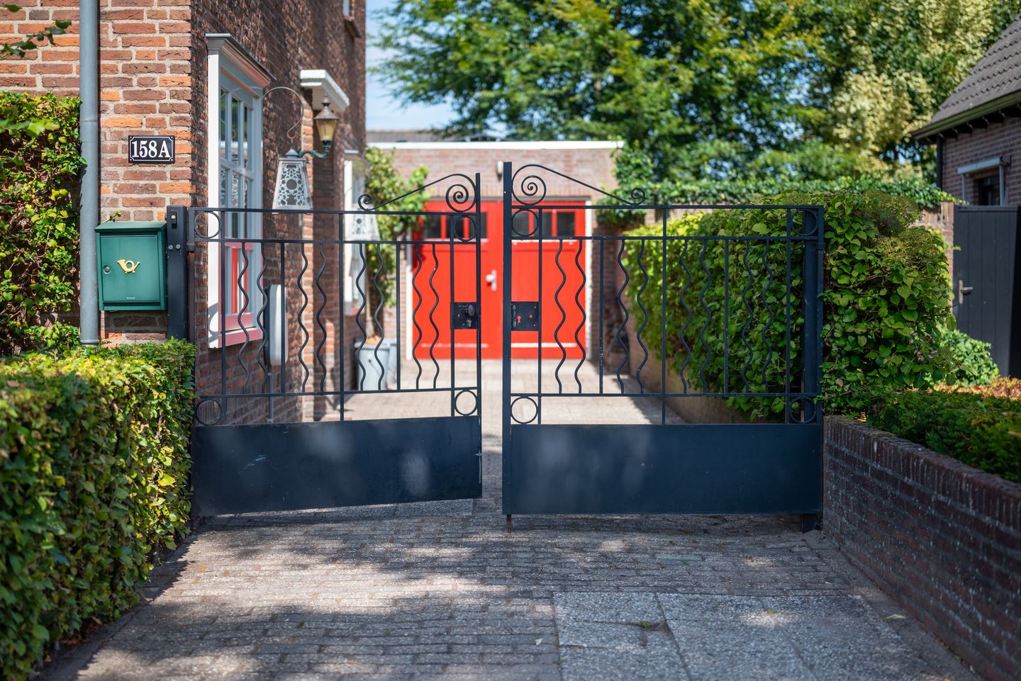 Photo 44 of Nieuwkuijksestraat 158-A