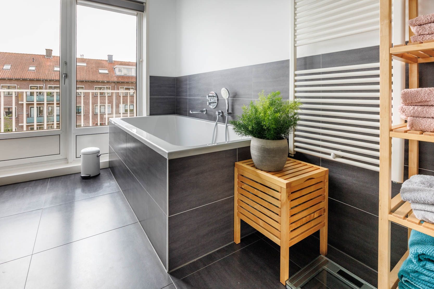 Foto 15 van Moddermanstraat 17