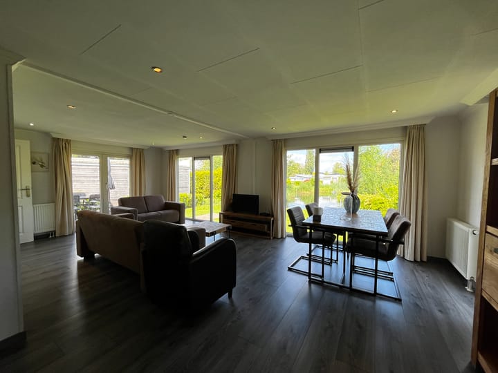 Vrijstaande woning te koop: Rijksstraatweg 186-372, Dordrecht