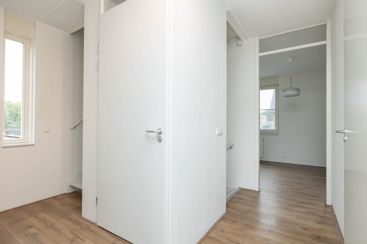 Foto 31 van Kroepnevel 25