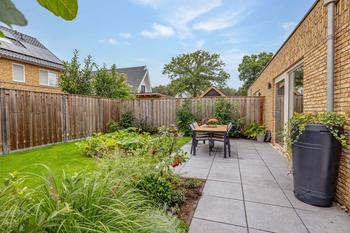 Foto 48 van Kroepnevel 25