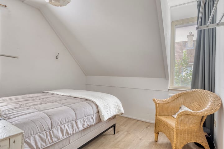 Photo 38 of Zevenblad 30