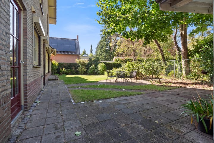 Photo 30 of Zuidoosterlaan 3