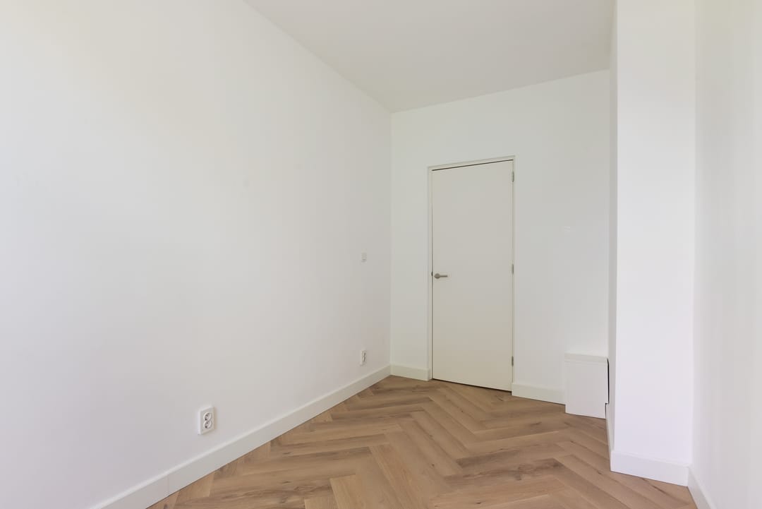 Photo 17 of Emmastraat 14-E