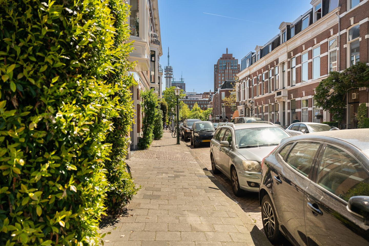 Photo 19 of Emmastraat 14-E