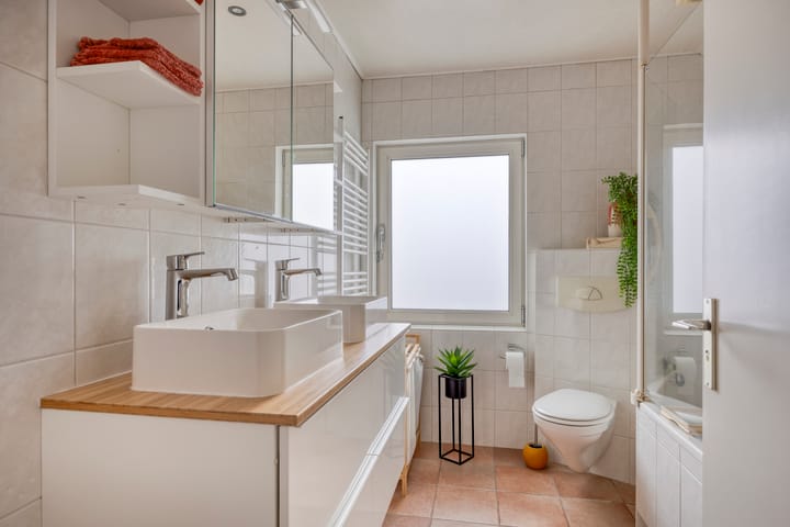 Photo 26 of Echternachstraat 2