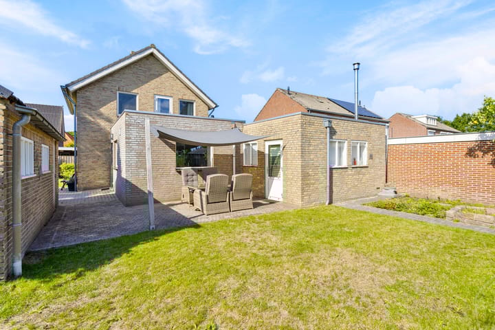 Photo 28 of Echternachstraat 2