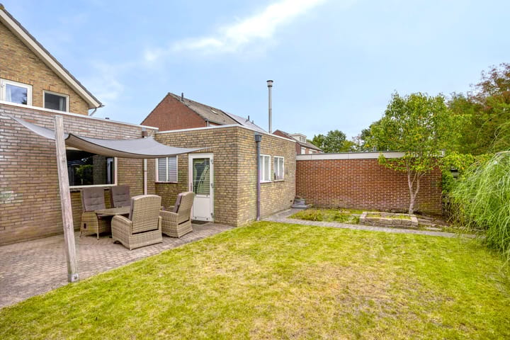 Photo 32 of Echternachstraat 2