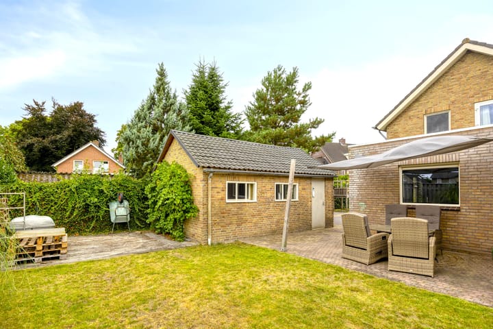 Photo 34 of Echternachstraat 2