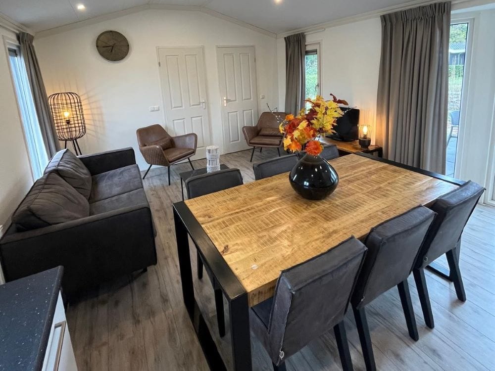 3-bedroom freehold villa in Dordrecht — photo 5 of 5