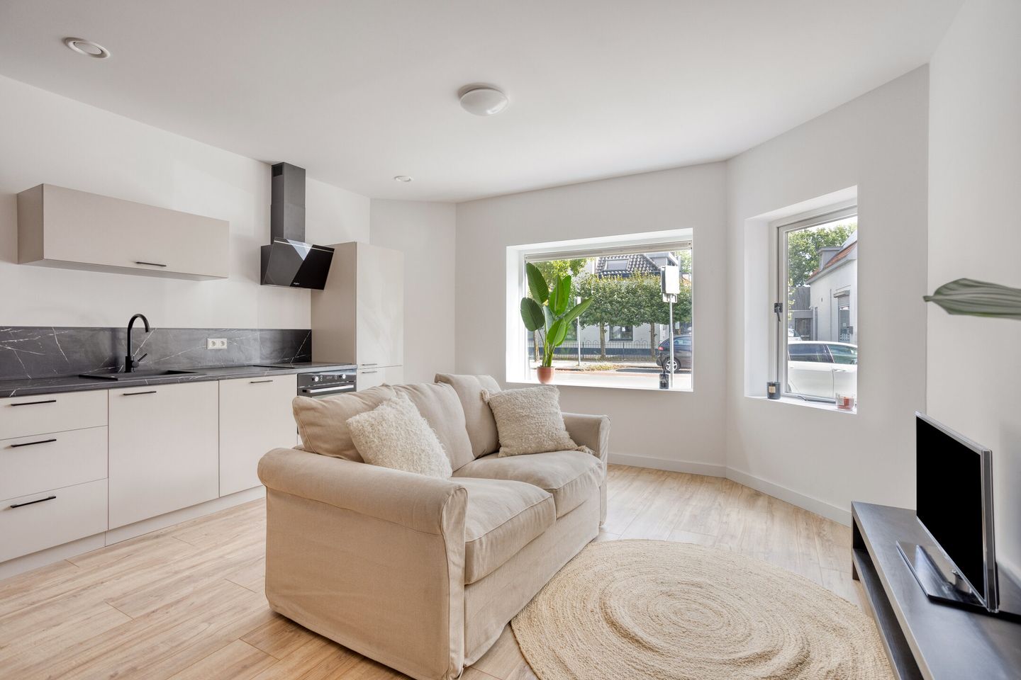 Photo 4 of Koninginnelaan 18-C