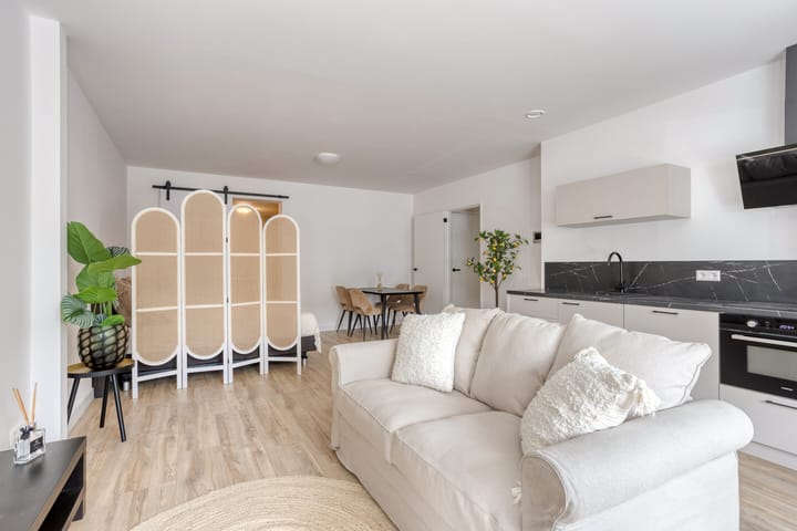 Photo 5 of Koninginnelaan 18-C