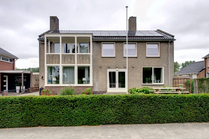 Photo 3 of Dr. Aletta Jacobsstraat 19