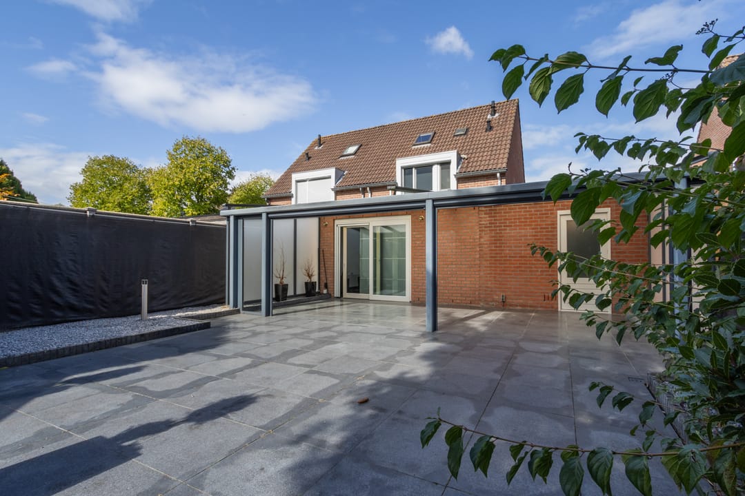Photo 2 of Laurierstraat 4