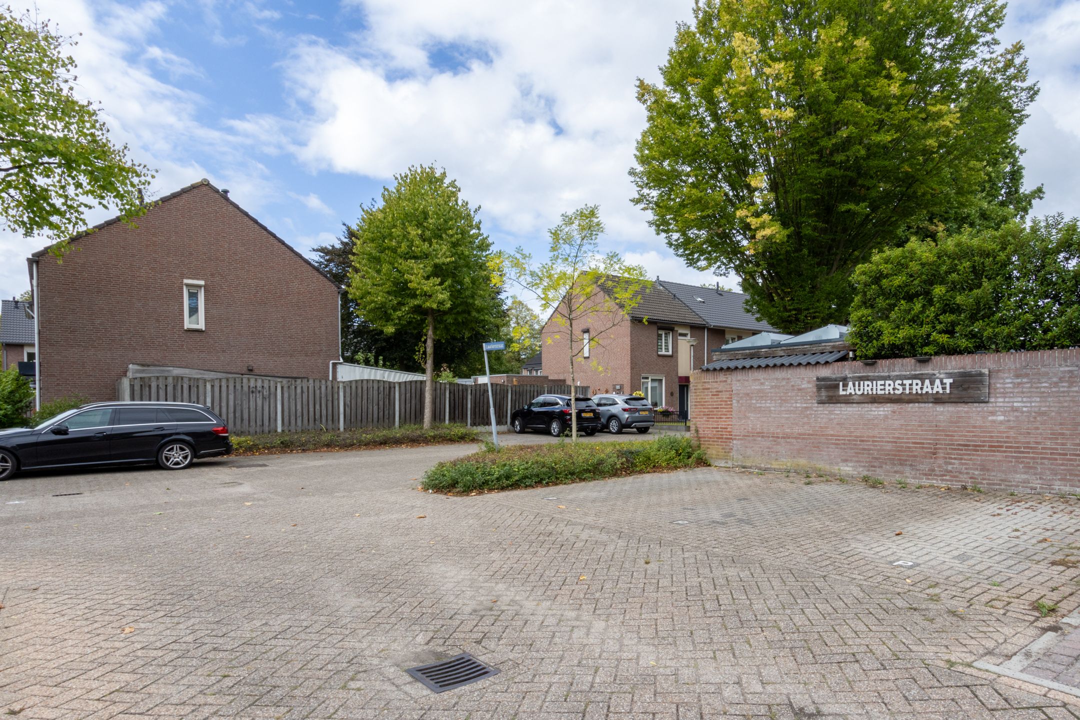 Photo 36 of Laurierstraat 4