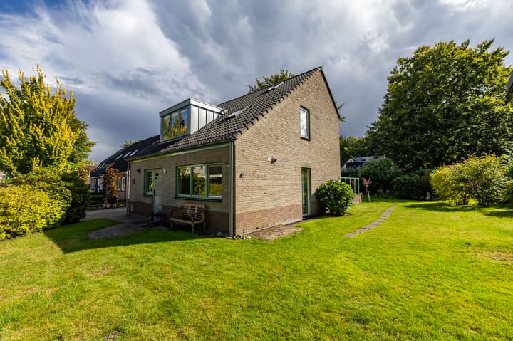 Foto 11 van Middendorp 25