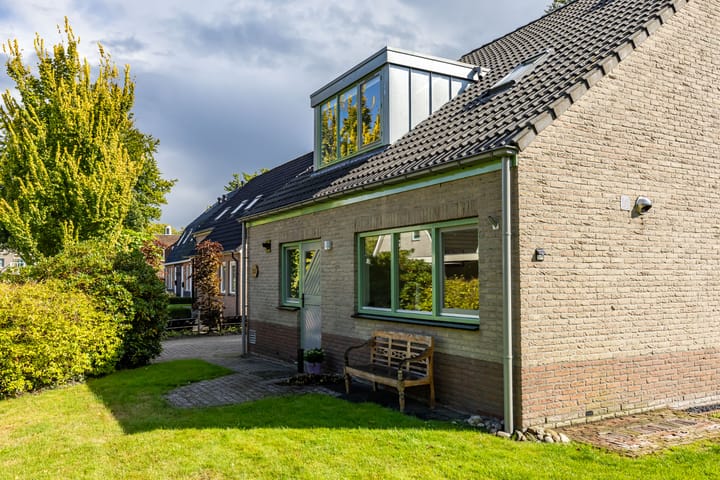 Foto 12 van Middendorp 25