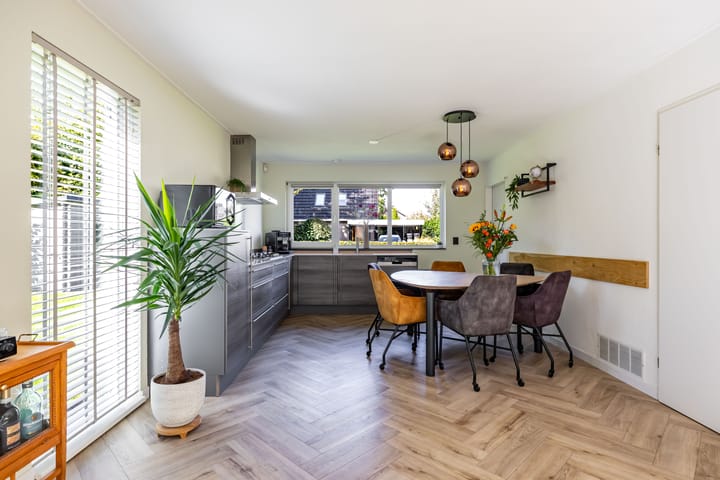 Foto 36 van Middendorp 25