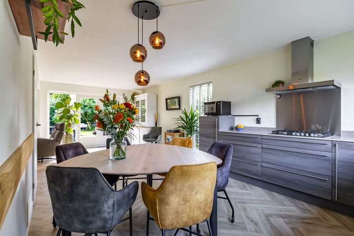 Foto 42 van Middendorp 25