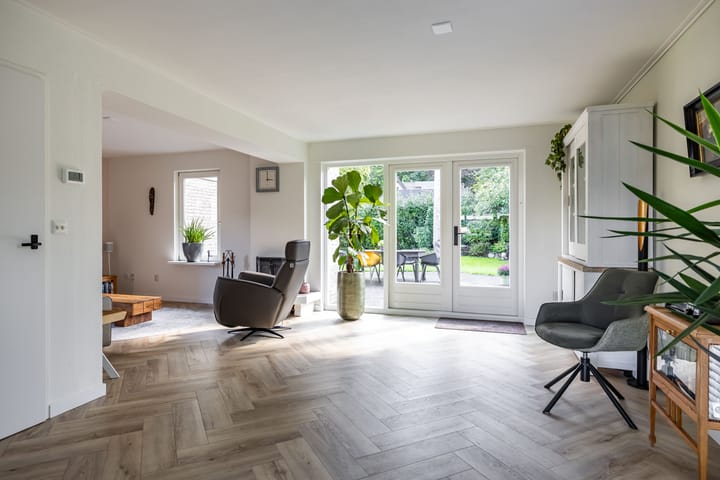 Foto 44 van Middendorp 25